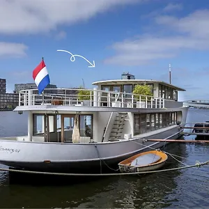 Botel Stunning Boat With A View