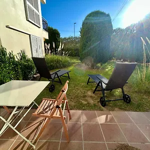 https://apartament-amb-piscina-i-parquing-baixos-amb-jard.catalonia-hotels.com