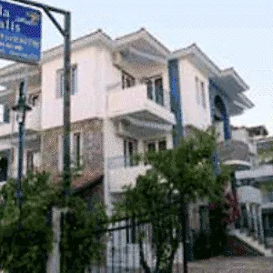 Hotel Vatalis **