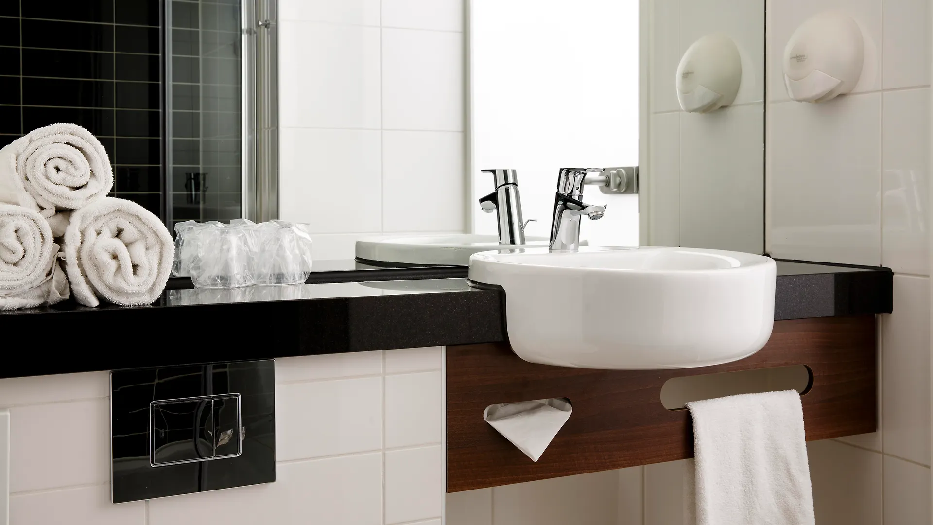 Holiday Inn Express Amsterdam - Sloterdijk Station By Ihg Netherlands