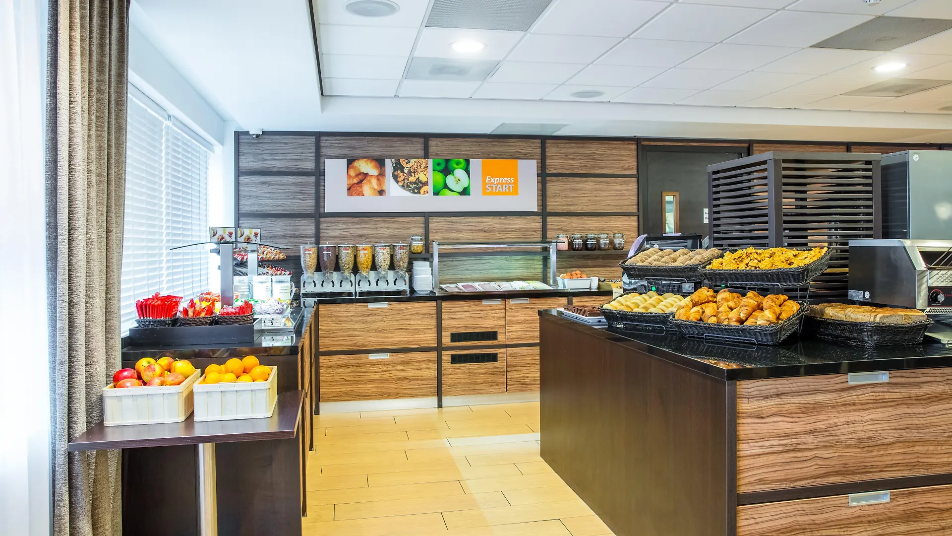 Hotel Holiday Inn Express Amsterdam - Sloterdijk Station By Ihg