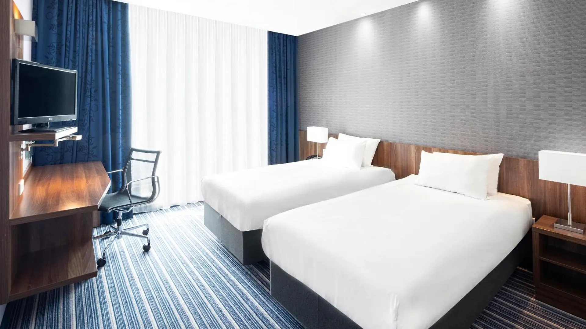 Holiday Inn Express Amsterdam - Sloterdijk Station By Ihg 3*,