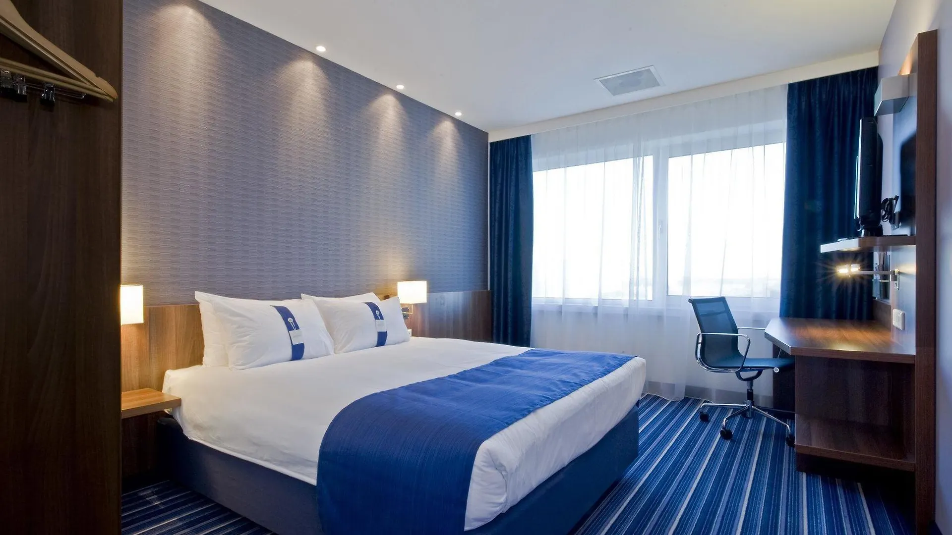 Holiday Inn Express Amsterdam - Sloterdijk Station By Ihg Hotel