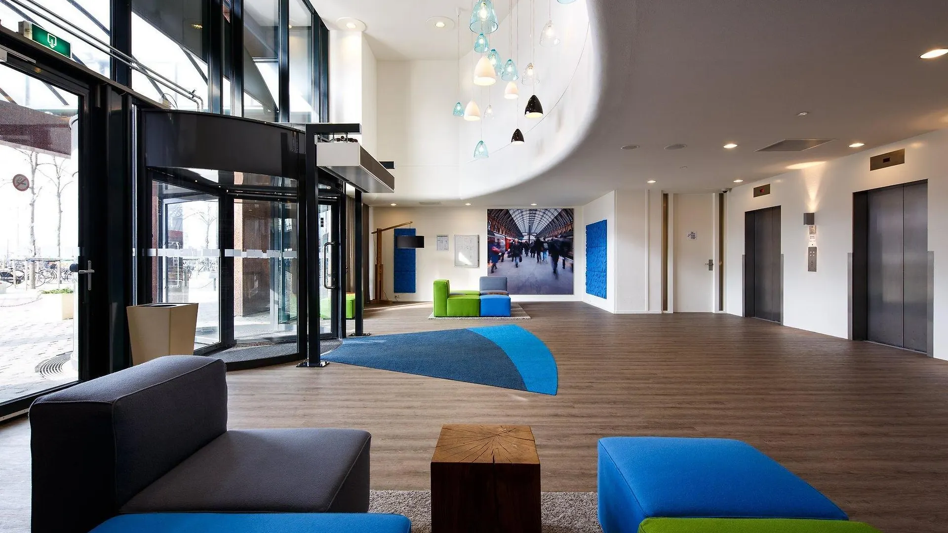 Holiday Inn Express Amsterdam - Sloterdijk Station, an IHG Hotel